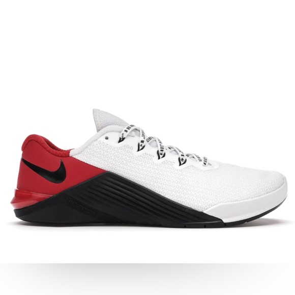 Nike Other - Nike Metcon 5 Banned, size 8.5